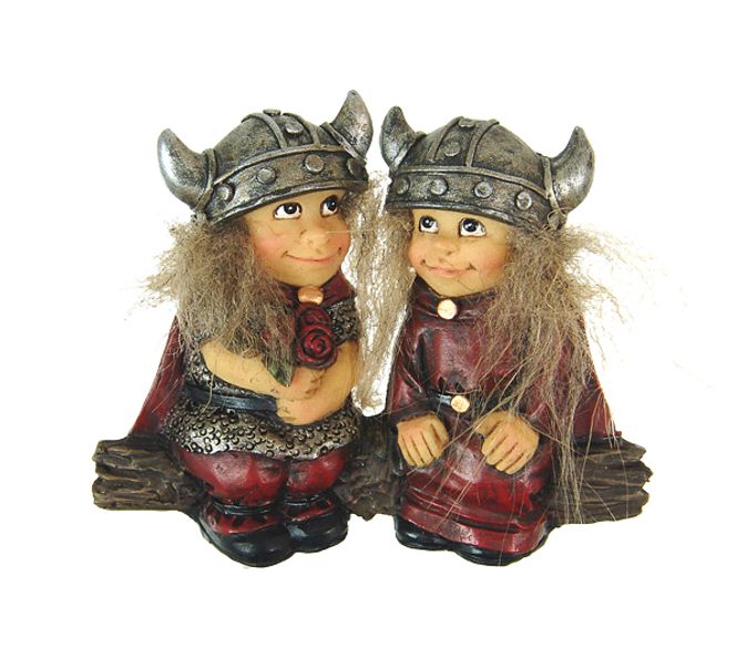 Hovedbilde Magnet, vikingebarn på trestamme