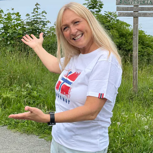 Hovedbilde T-skjorte, Norway med flagg, hvit