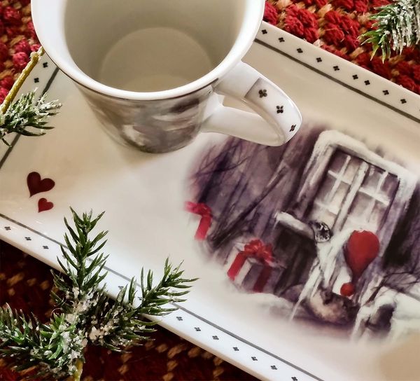 Main Image Serveringsfat lite, nisse titter inn, ...